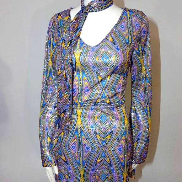 SOLD ON LIVE LONG SLEEVE SEQUIN DRESS - Picture 3 of 8